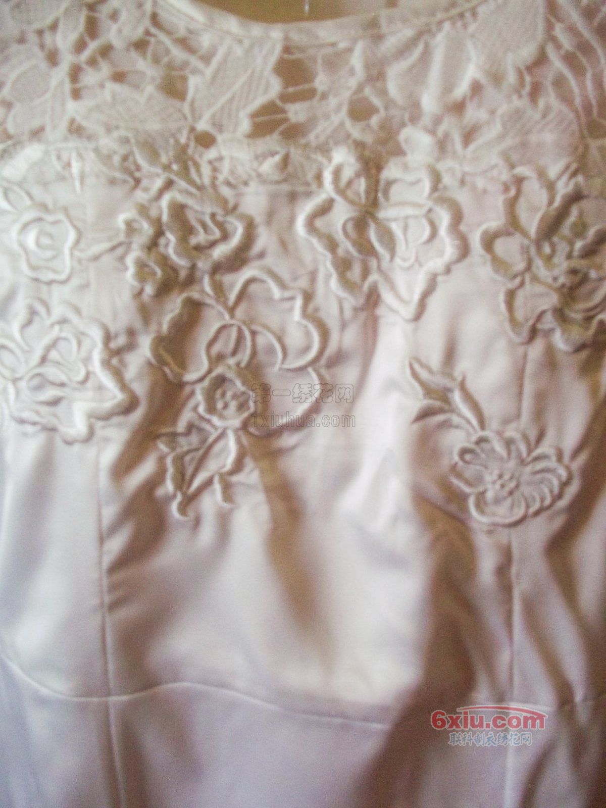 水溶花边肩膀前胸