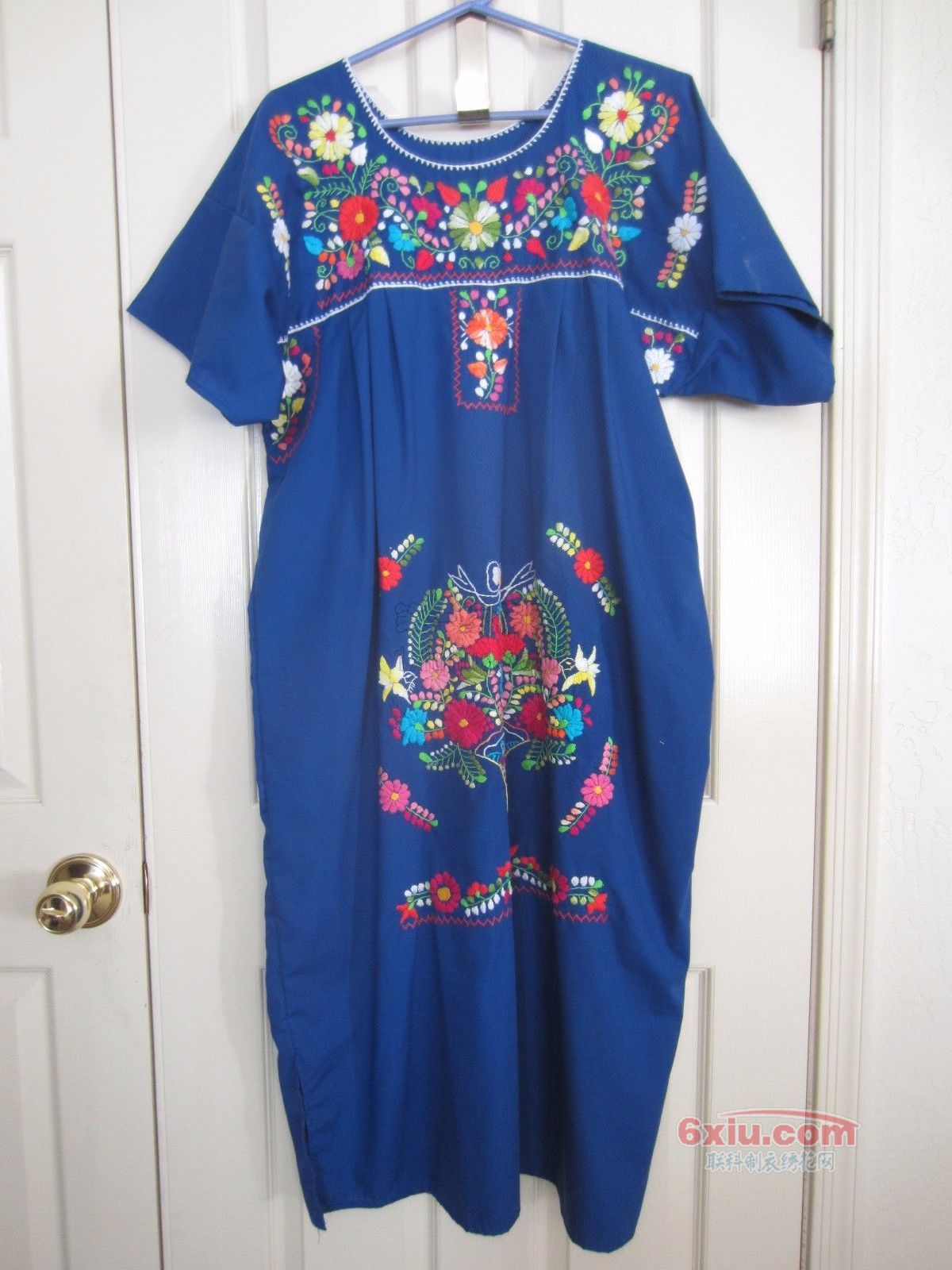 写实花朵衣领连衣裙