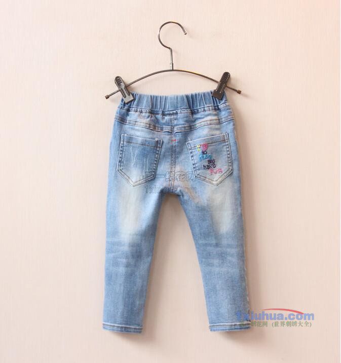 花朵刺绣牛仔裤