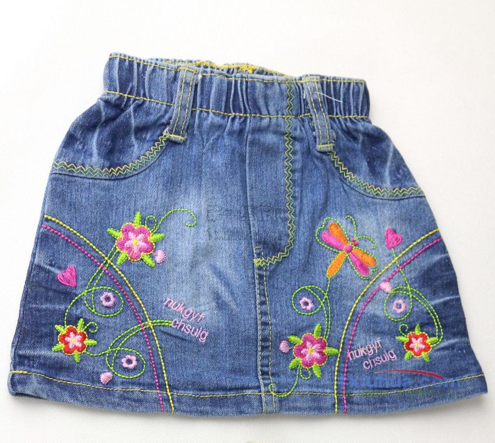 蜻蜓花朵牛仔裤