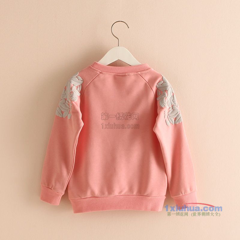 曲线仿古刺绣T恤