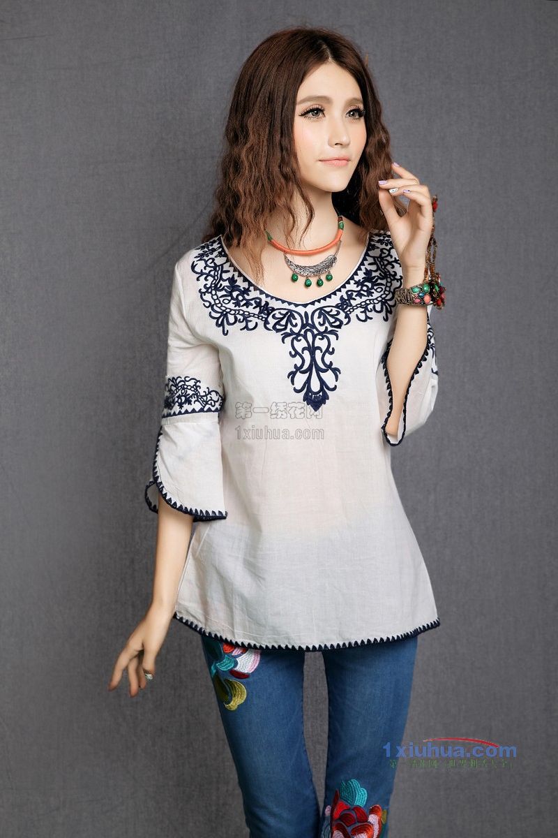 刺绣衣领女上衣