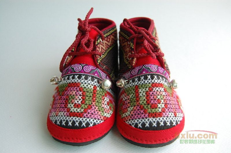 十字绣鞋